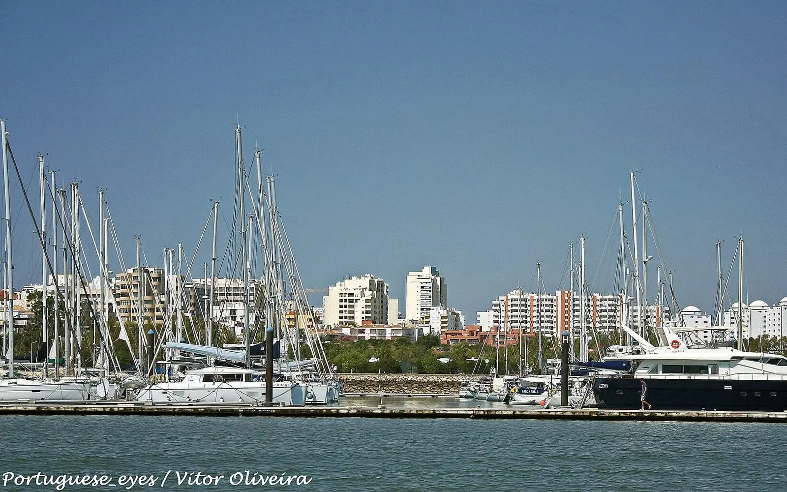 Sunreef 80 Eco exterior view 10