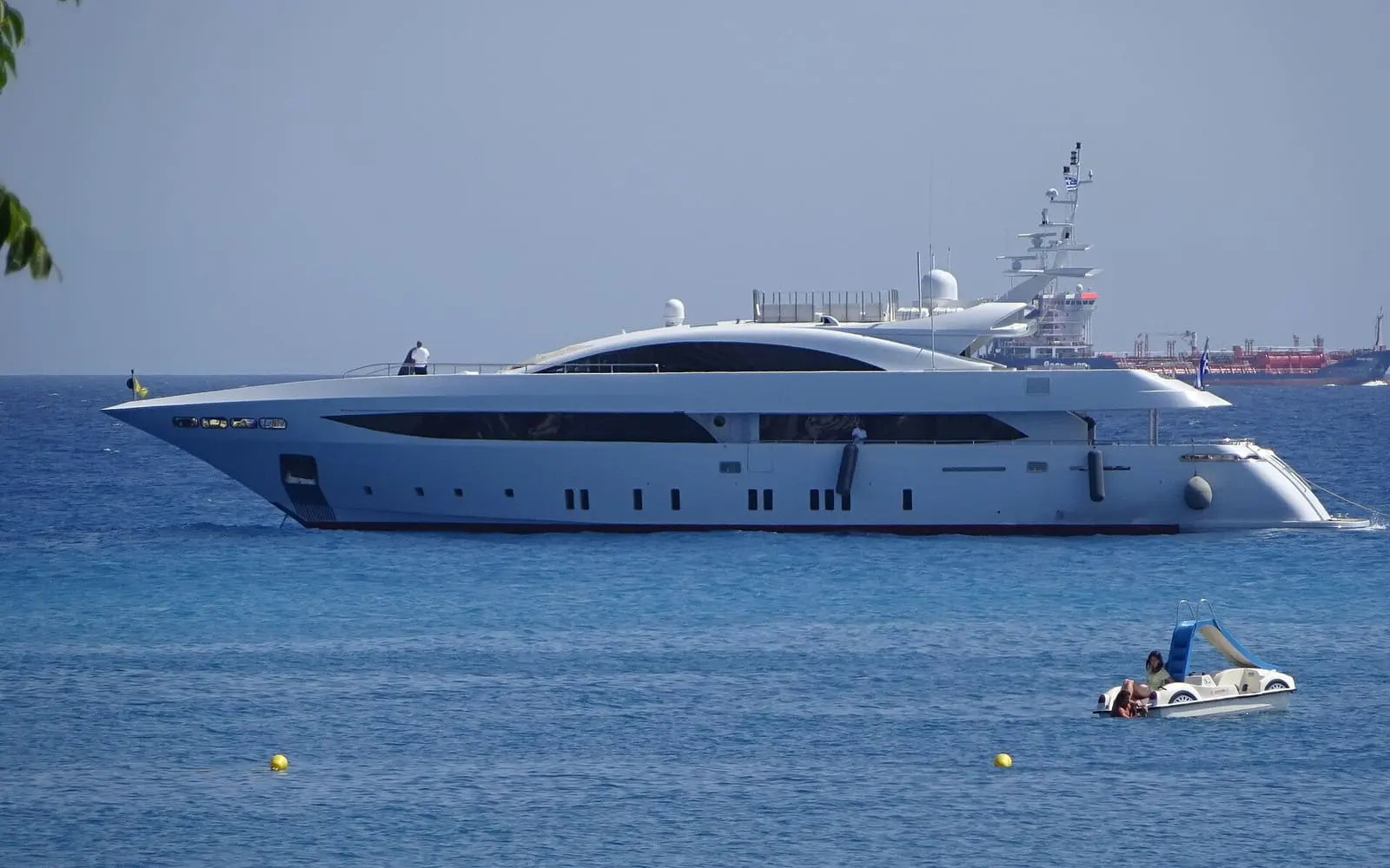 Azimut 78 Fly exterior view 10